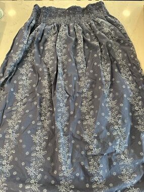 Universal Thread Blue Floral Smocked Waist A-Line Skirt